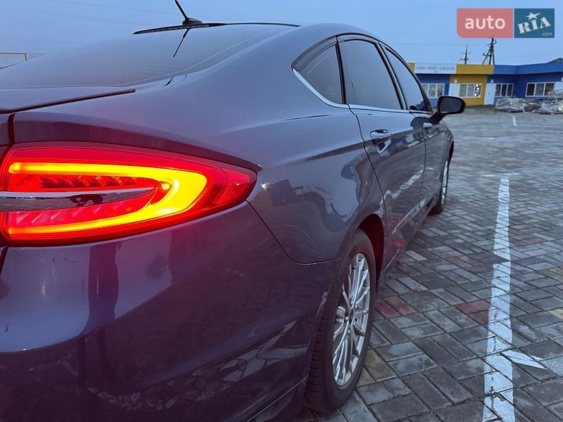 Седан Ford Fusion 2017 в Житомирі