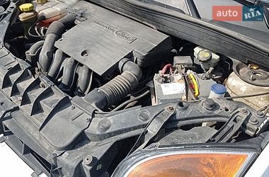 Хэтчбек Ford Fusion 2012 в Звягеле