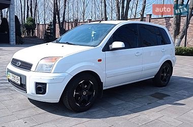 Хэтчбек Ford Fusion 2012 в Звягеле