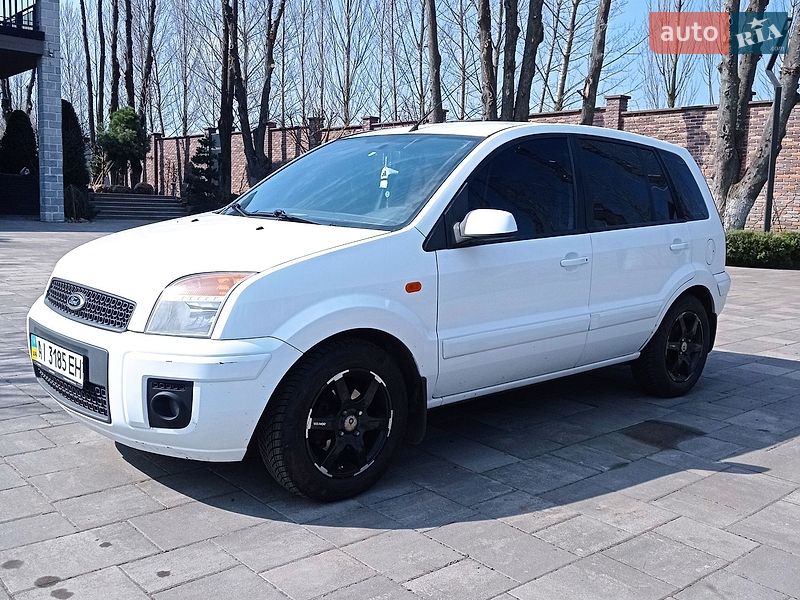Хэтчбек Ford Fusion 2012 в Звягеле
