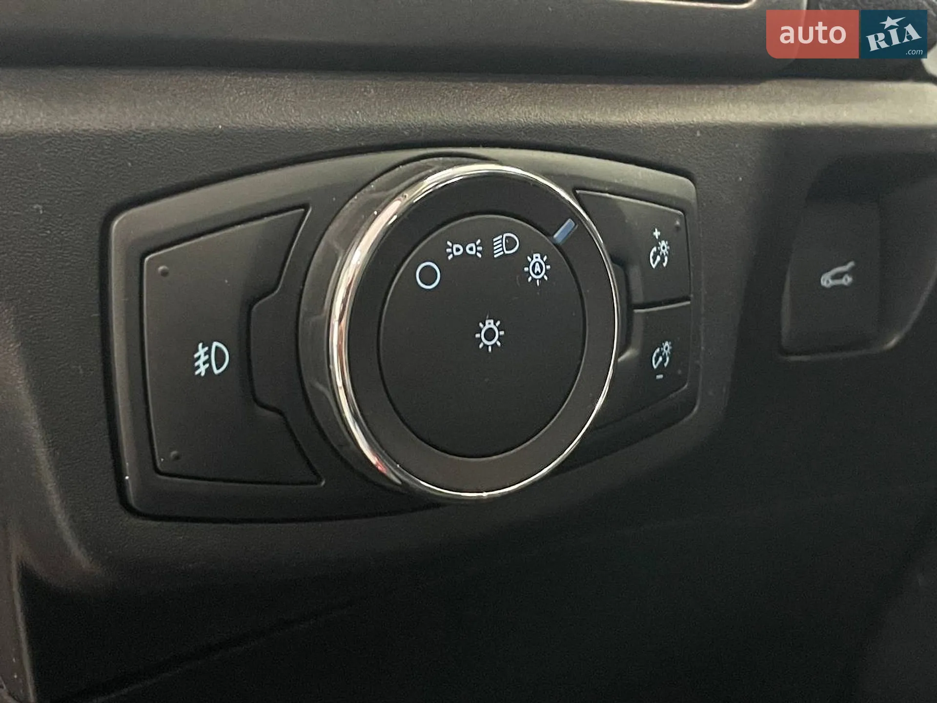 2016 Ford Fusion - мініатюра 24