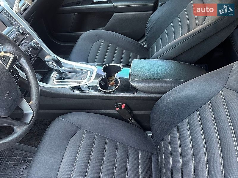 Седан Ford Fusion 2014 в Полтаві