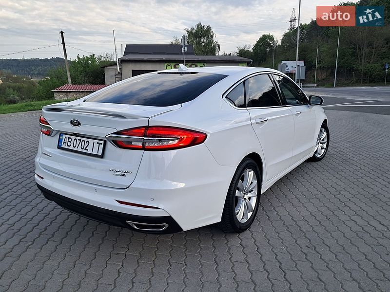 Седан Ford Fusion 2019 в Могилев-Подольске