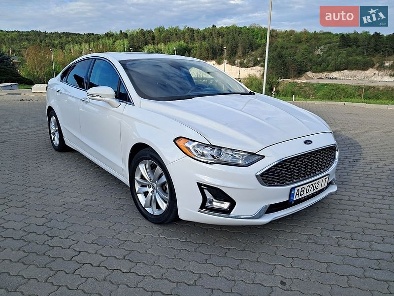 Седан Ford Fusion 2019 в Могилев-Подольске
