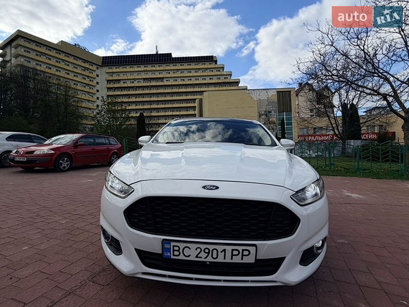 Седан Ford Fusion 2016 в Трускавце