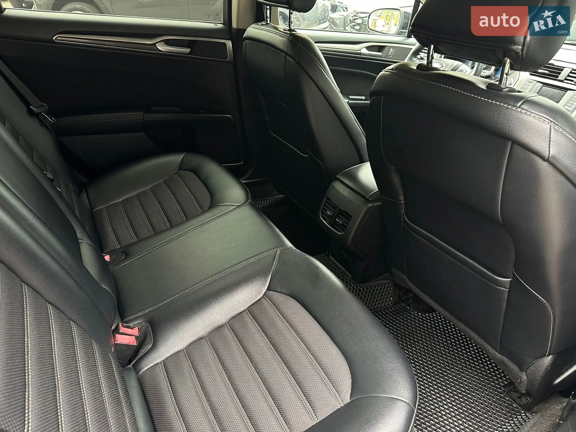 2017 Ford Fusion - мініатюра 22