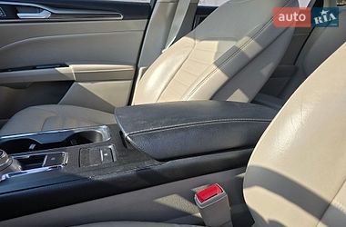 Седан Ford Fusion 2017 в Львові