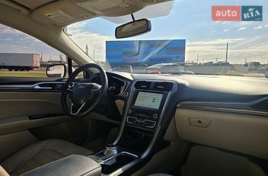 Седан Ford Fusion 2017 в Львові