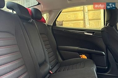 Седан Ford Fusion 2013 в Львові