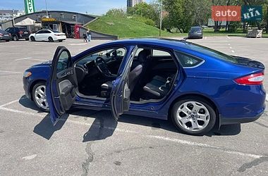 Седан Ford Fusion 2015 в Києві