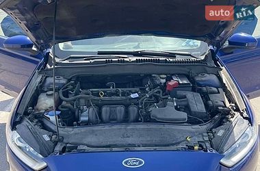 Седан Ford Fusion 2015 в Києві