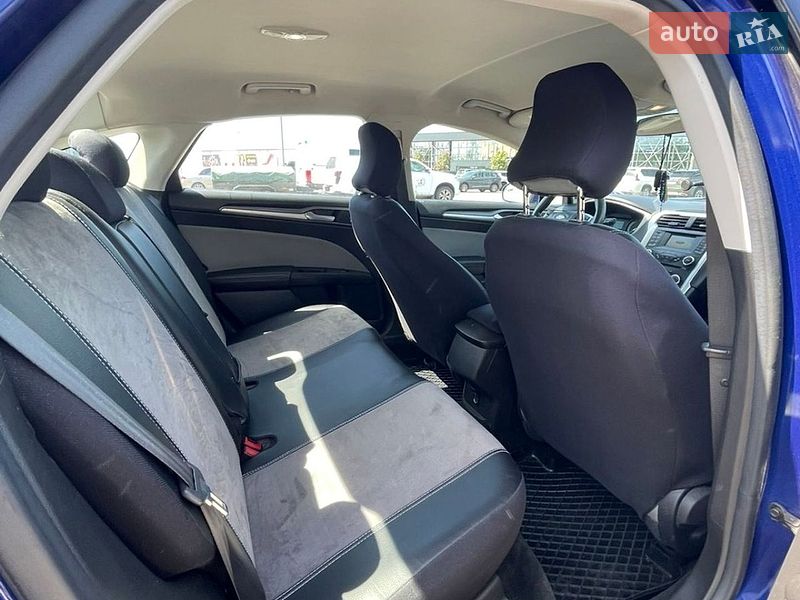Седан Ford Fusion 2015 в Києві