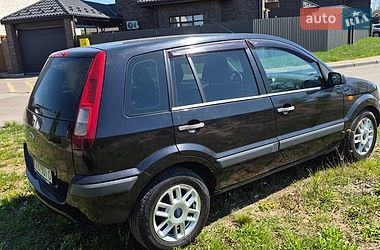 Хэтчбек Ford Fusion 2008 в Киеве