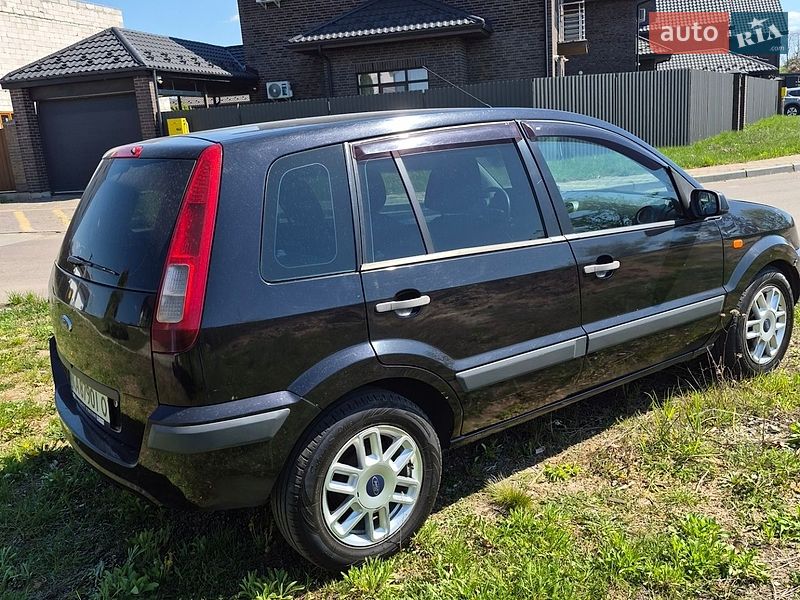 Хэтчбек Ford Fusion 2008 в Киеве