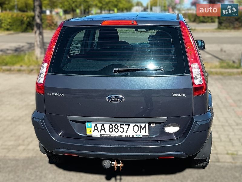 Хэтчбек Ford Fusion 2011 в Киеве