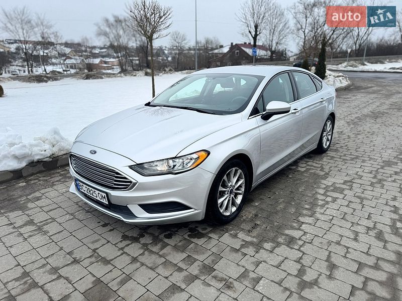 Седан Ford Fusion 2016 в Львові