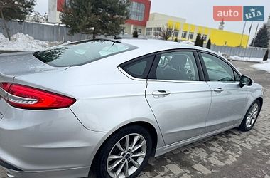 Седан Ford Fusion 2016 в Львові