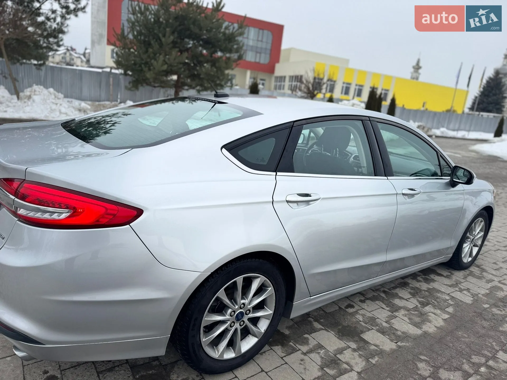 2016 Ford Fusion - мініатюра 19