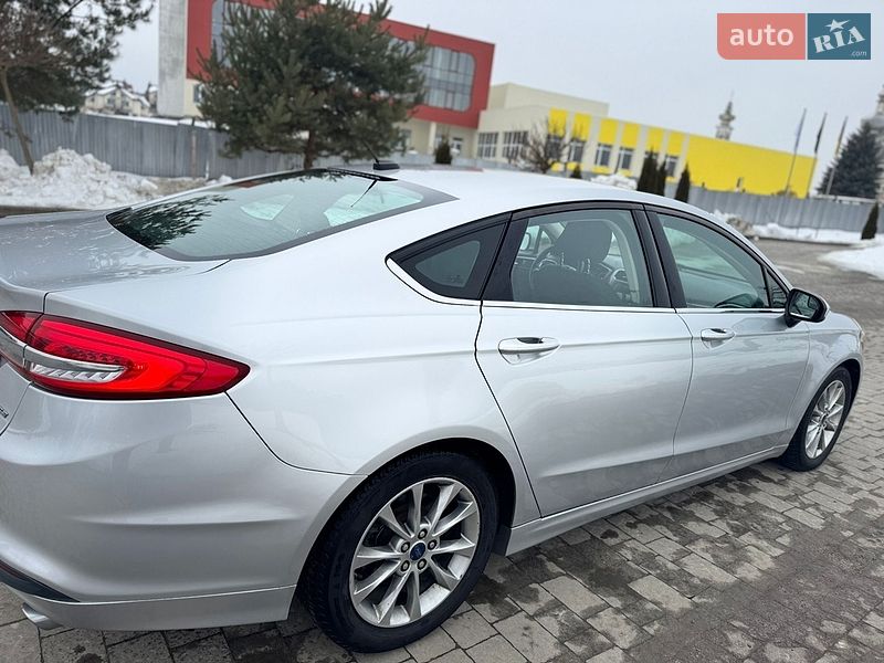 Седан Ford Fusion 2016 в Львові