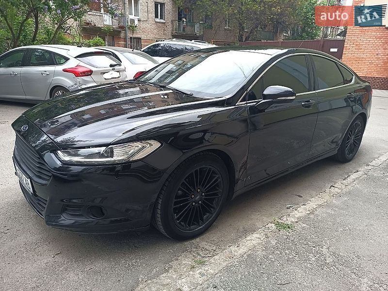 Седан Ford Fusion 2016 в Дніпрі