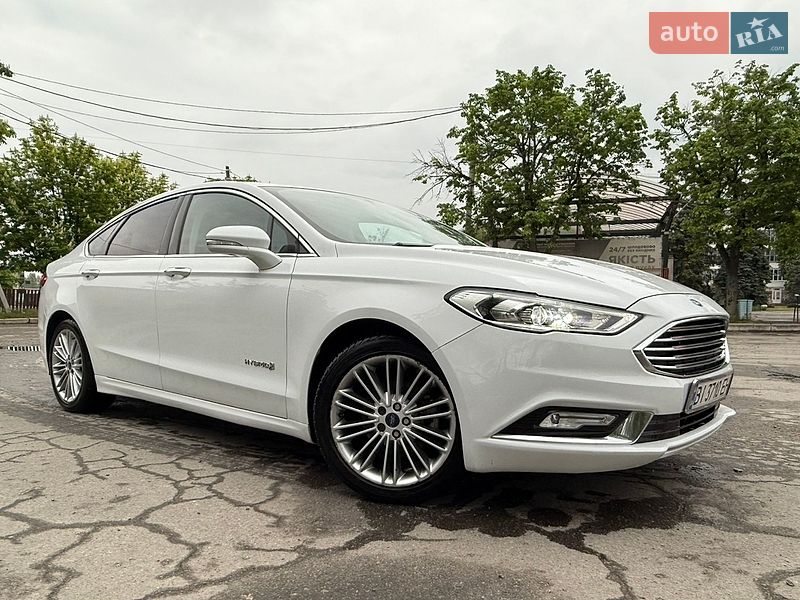 Седан Ford Fusion 2018 в Лубнах