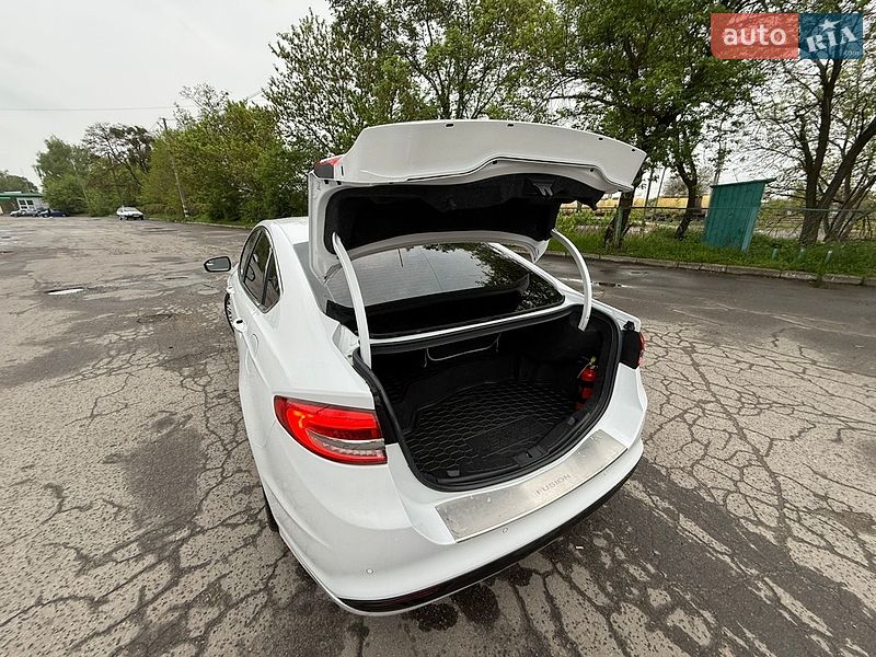 Седан Ford Fusion 2018 в Лубнах