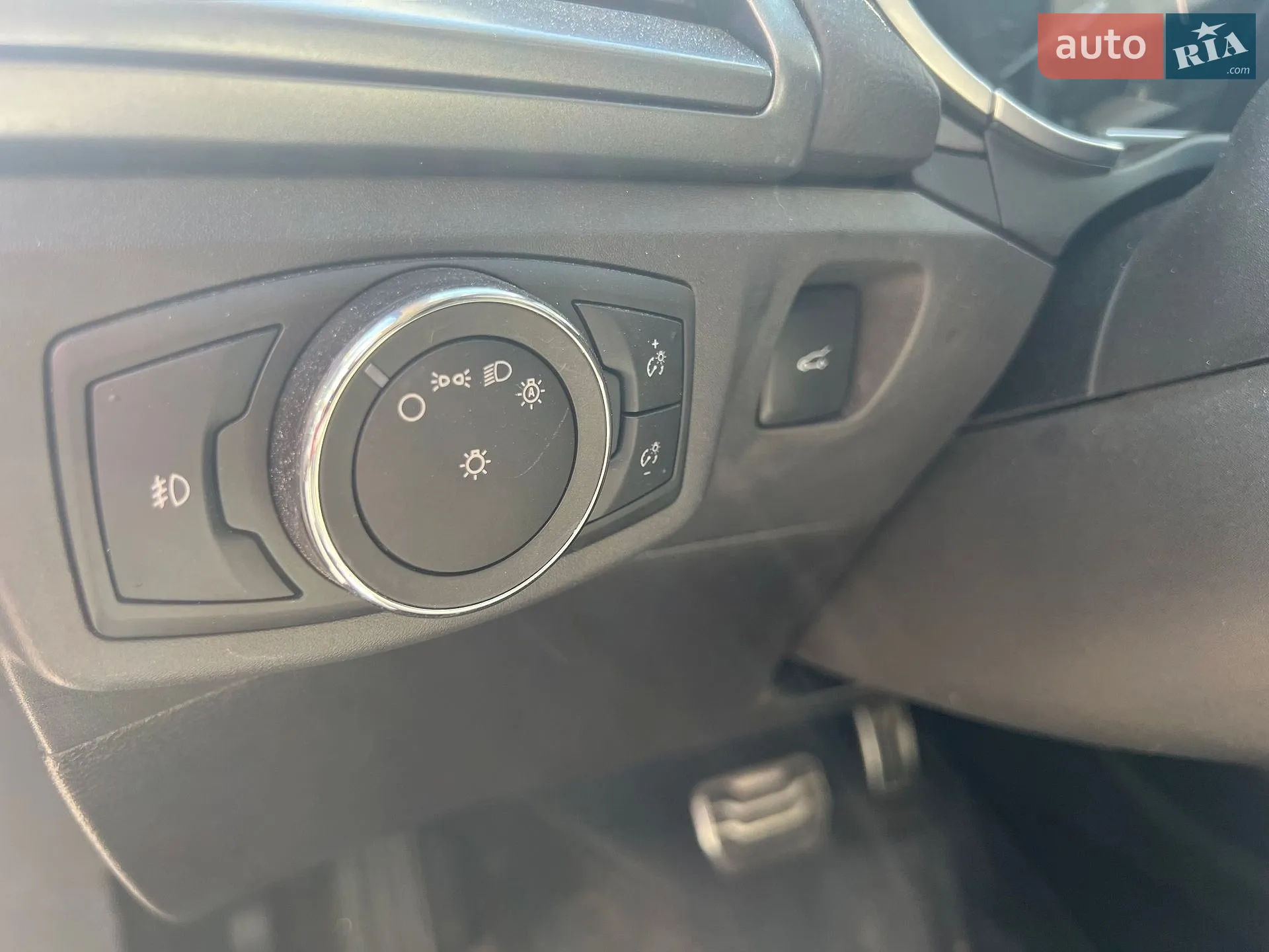 2015 Ford Fusion - мініатюра 31