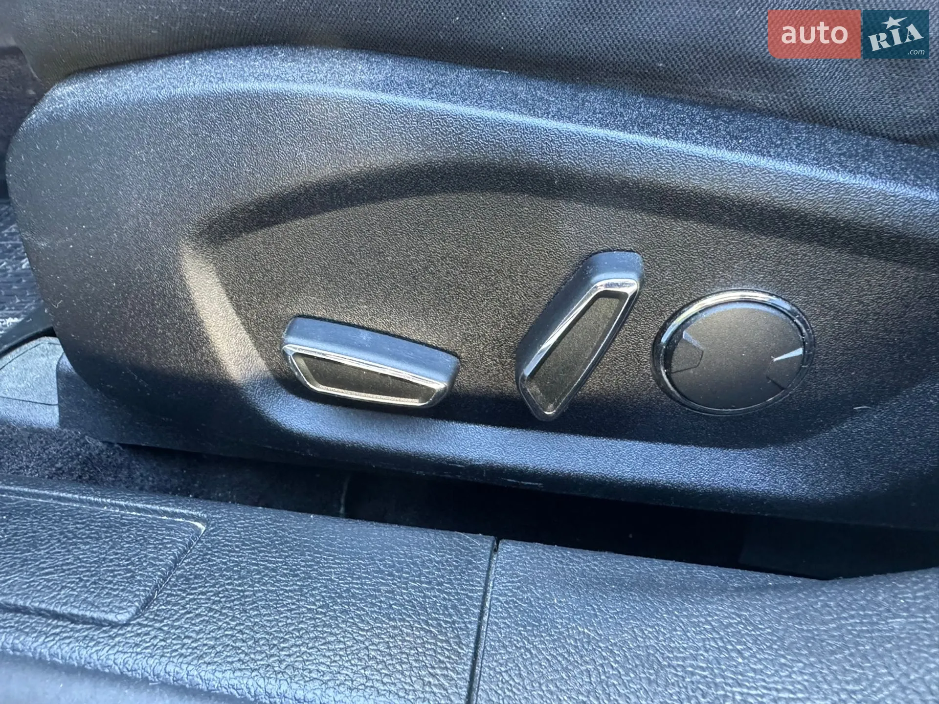 2017 Ford Fusion - мініатюра 31