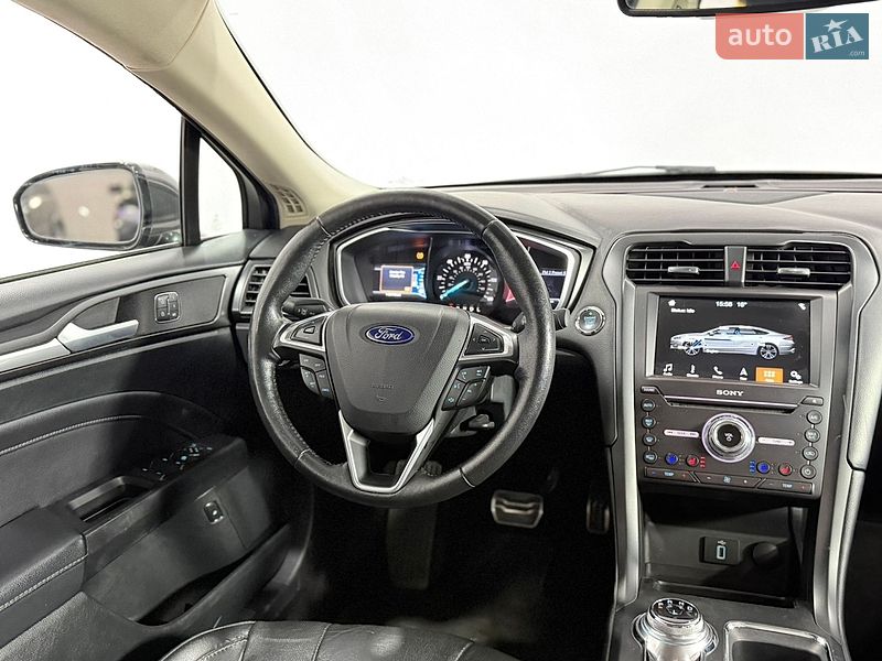 Седан Ford Fusion 2016 в Одесі