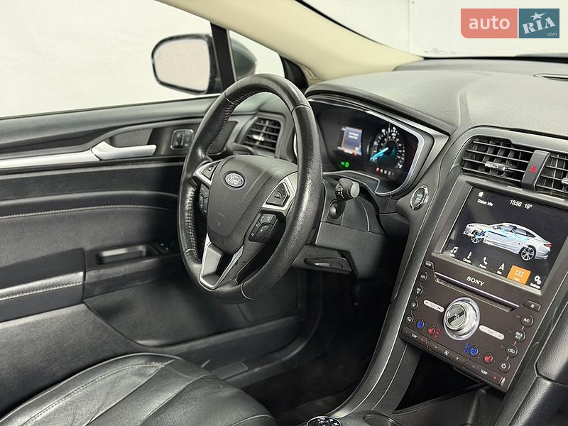Седан Ford Fusion 2016 в Одесі
