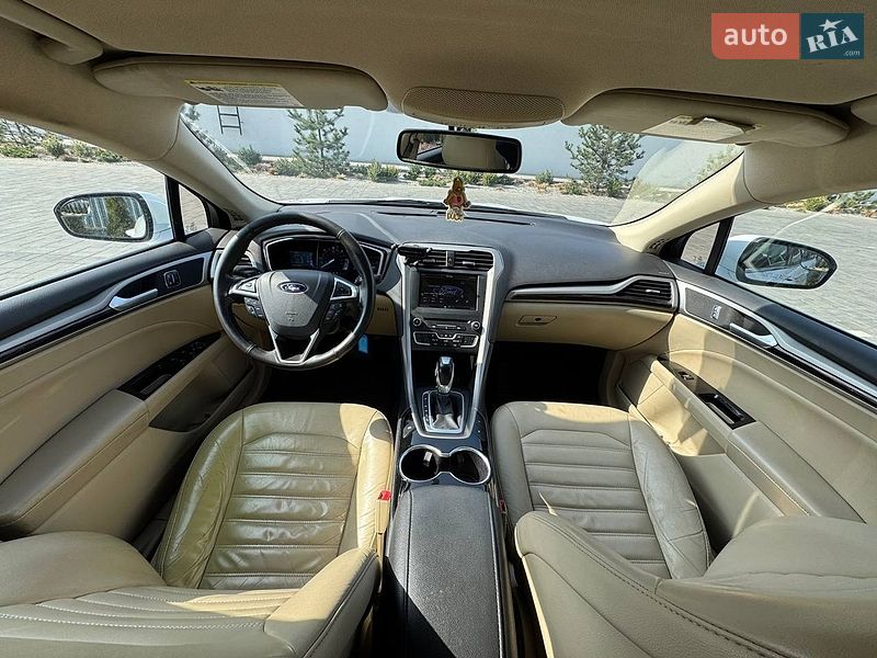 Седан Ford Fusion 2016 в Луцке