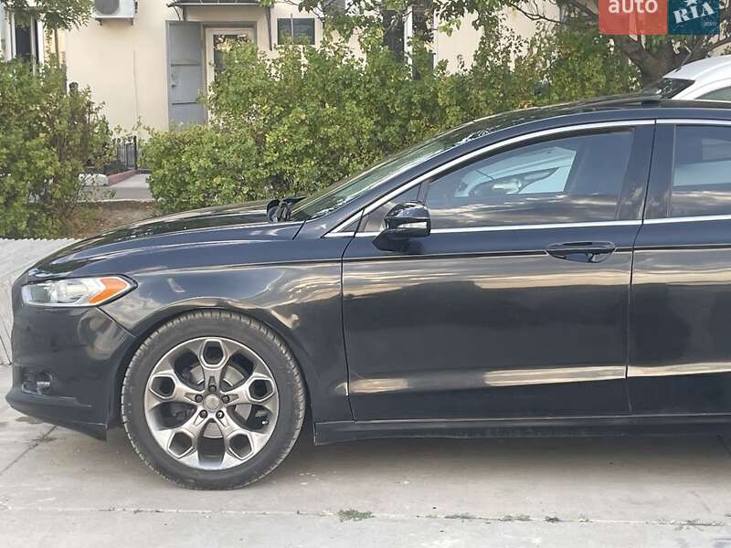 Седан Ford Fusion 2013 в Николаеве