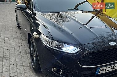Седан Ford Fusion 2015 в Одесі