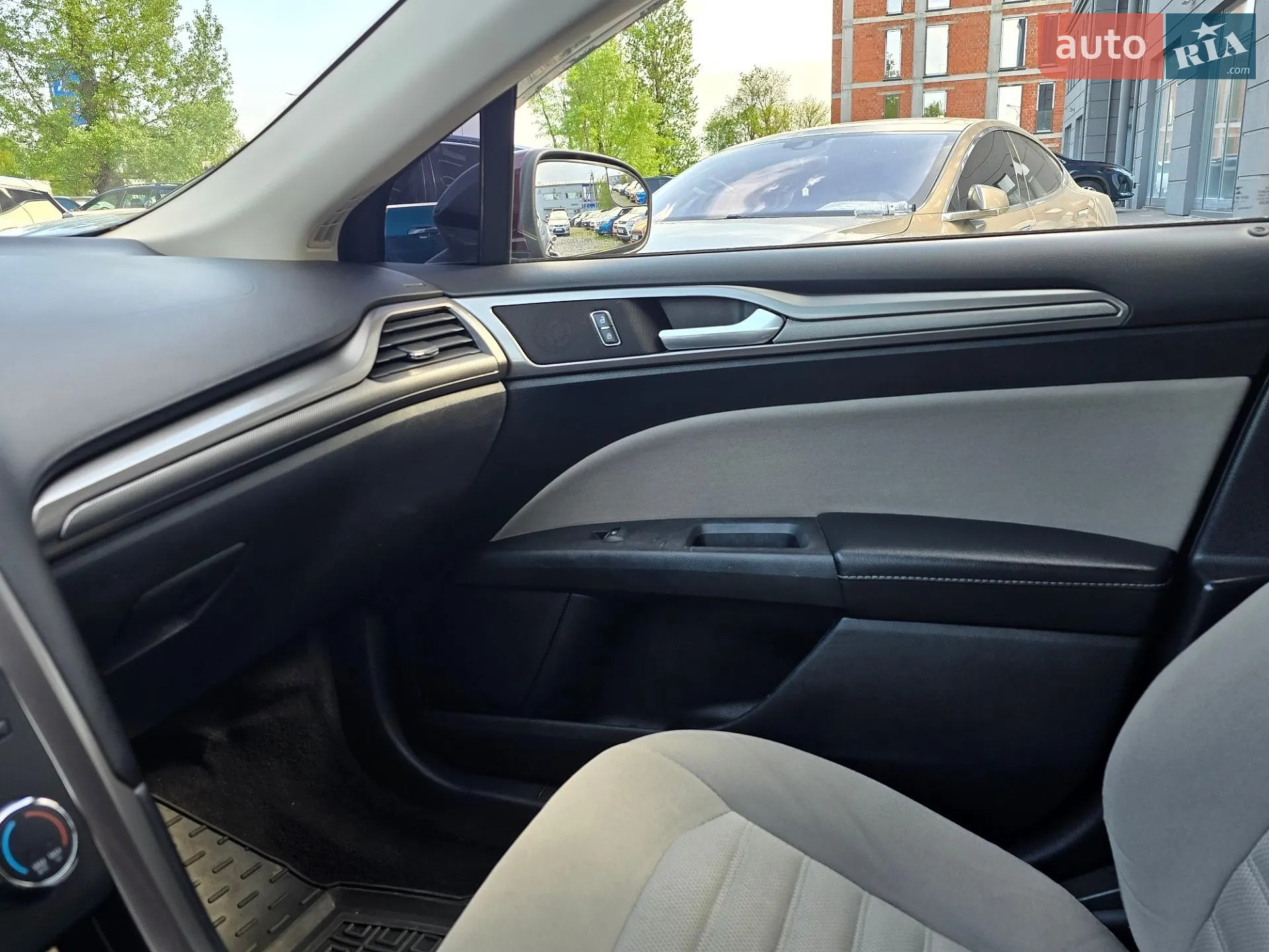 2016 Ford Fusion - мініатюра 18