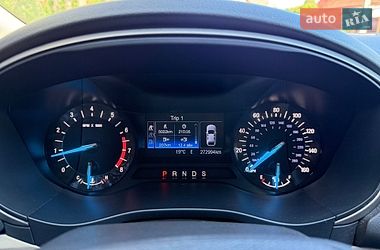 Седан Ford Fusion 2016 в Гореничах