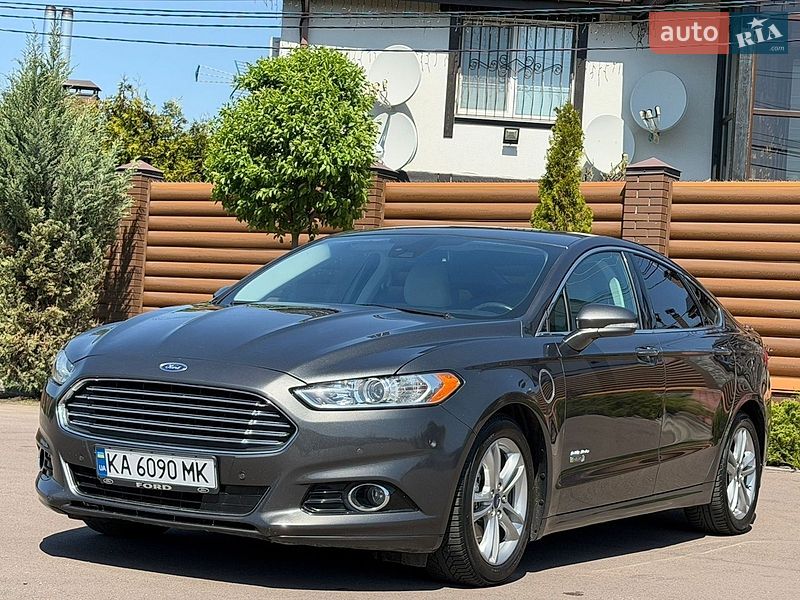 Седан Ford Fusion 2015 в Борисполе