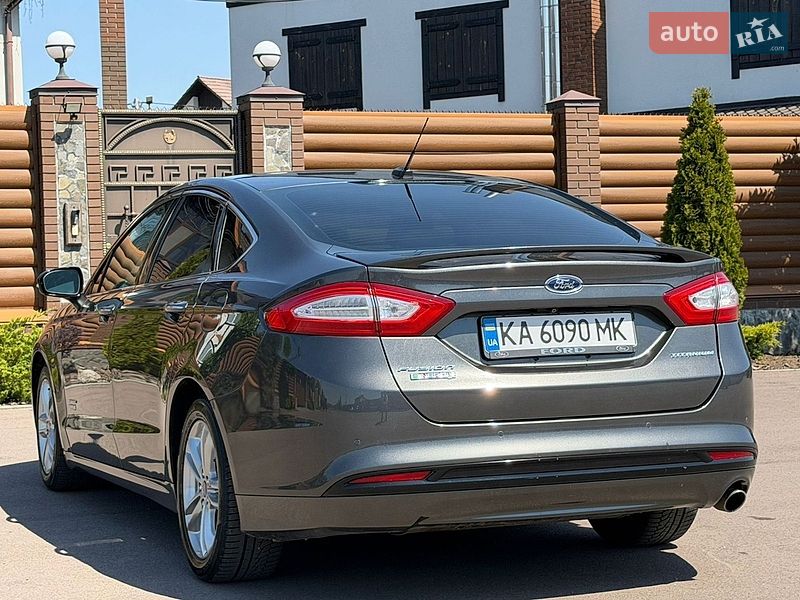 Седан Ford Fusion 2015 в Борисполе