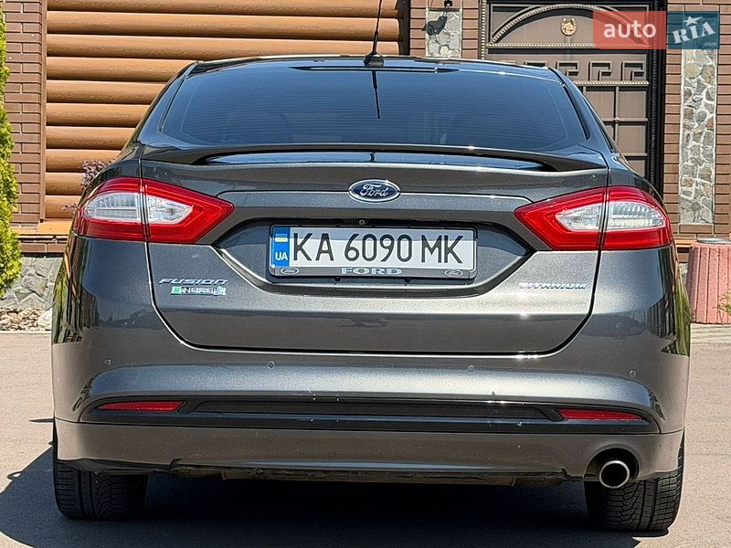 Седан Ford Fusion 2015 в Борисполе