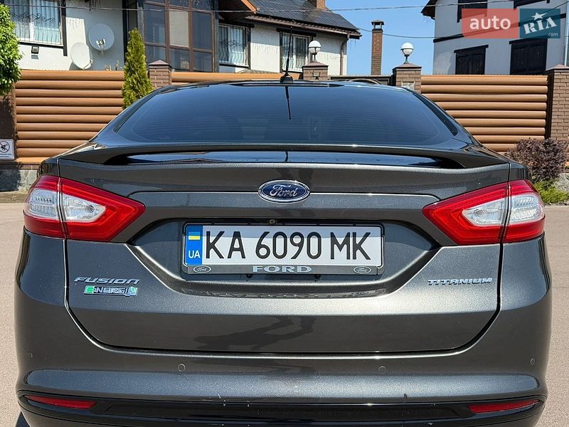 Седан Ford Fusion 2015 в Борисполе