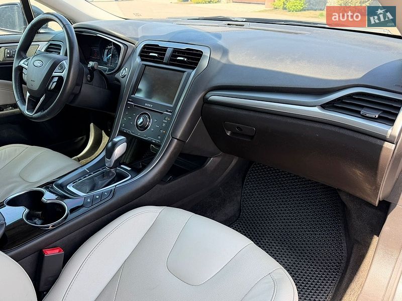Седан Ford Fusion 2015 в Борисполе