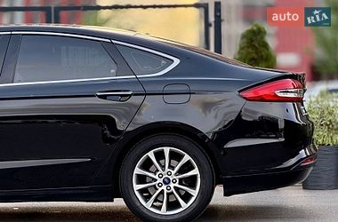 Седан Ford Fusion 2017 в Киеве
