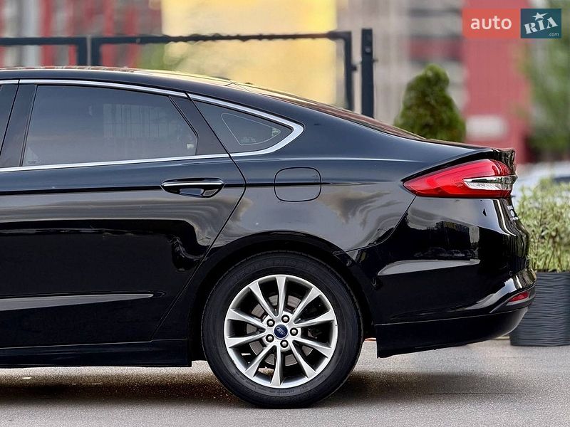 Седан Ford Fusion 2017 в Киеве
