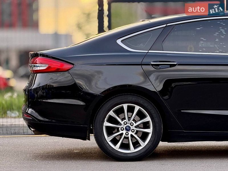 Седан Ford Fusion 2017 в Киеве