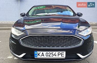 Седан Ford Fusion 2019 в Киеве