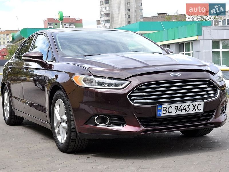 Седан Ford Fusion 2013 в Львове