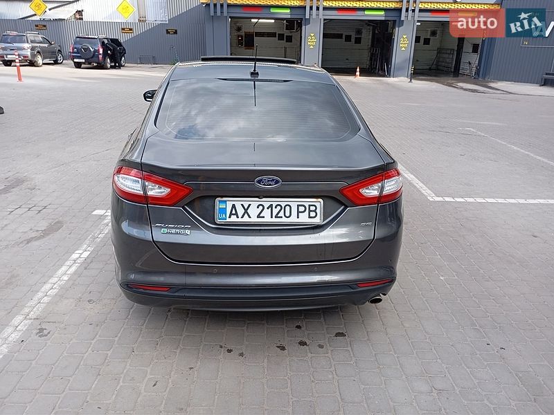 Седан Ford Fusion 2015 в Харькове