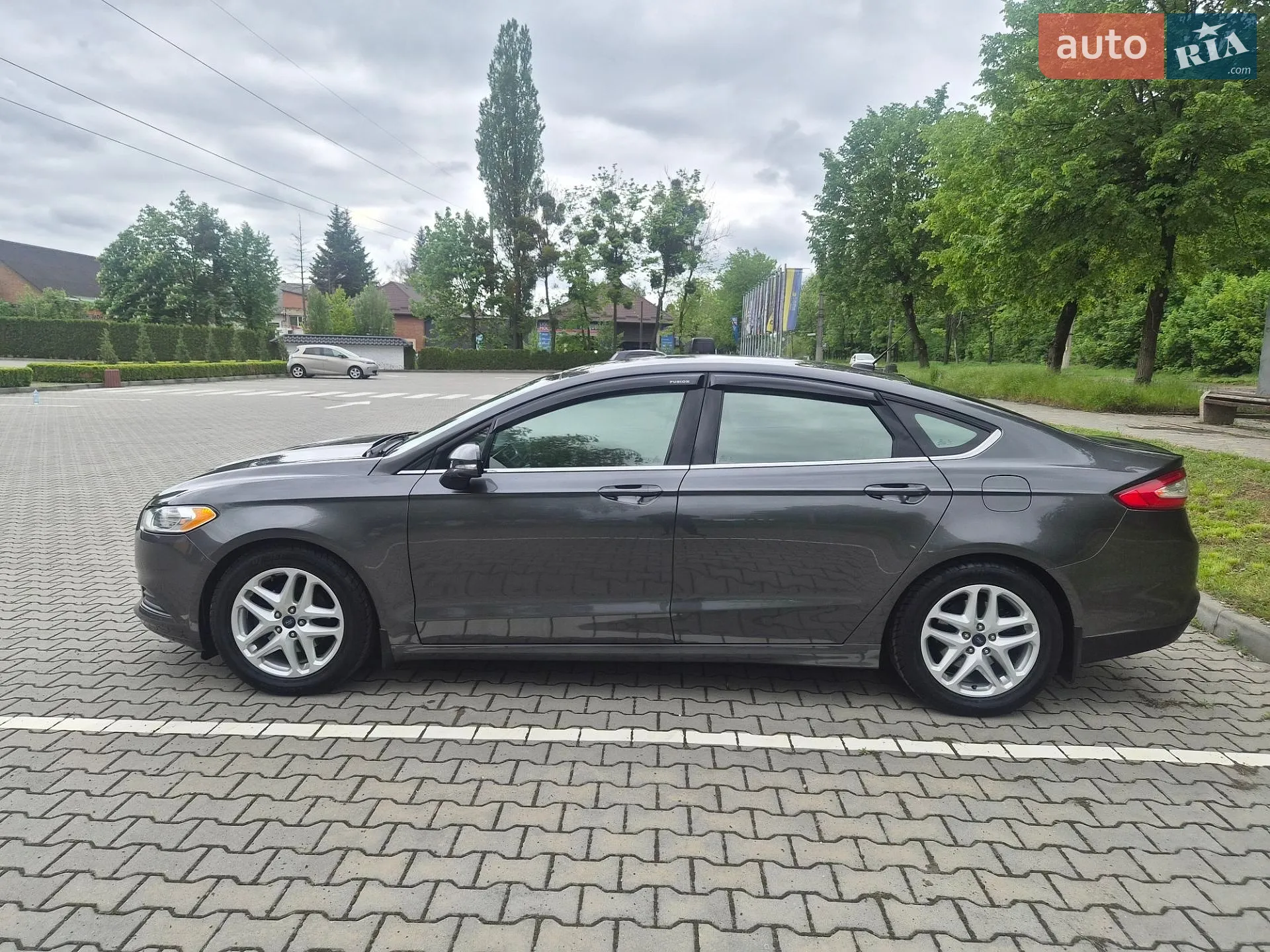 2015 Ford Fusion - мініатюра 23