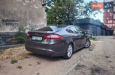 Седан Ford Fusion 2016 в Львові