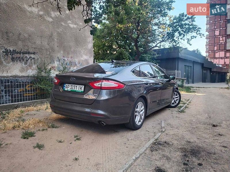 Седан Ford Fusion 2016 в Львові