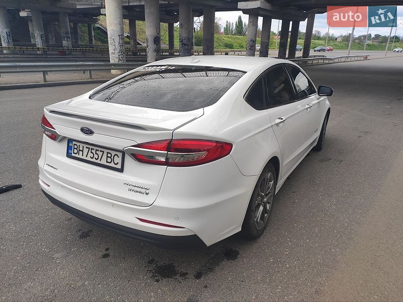 Седан Ford Fusion 2019 в Одессе